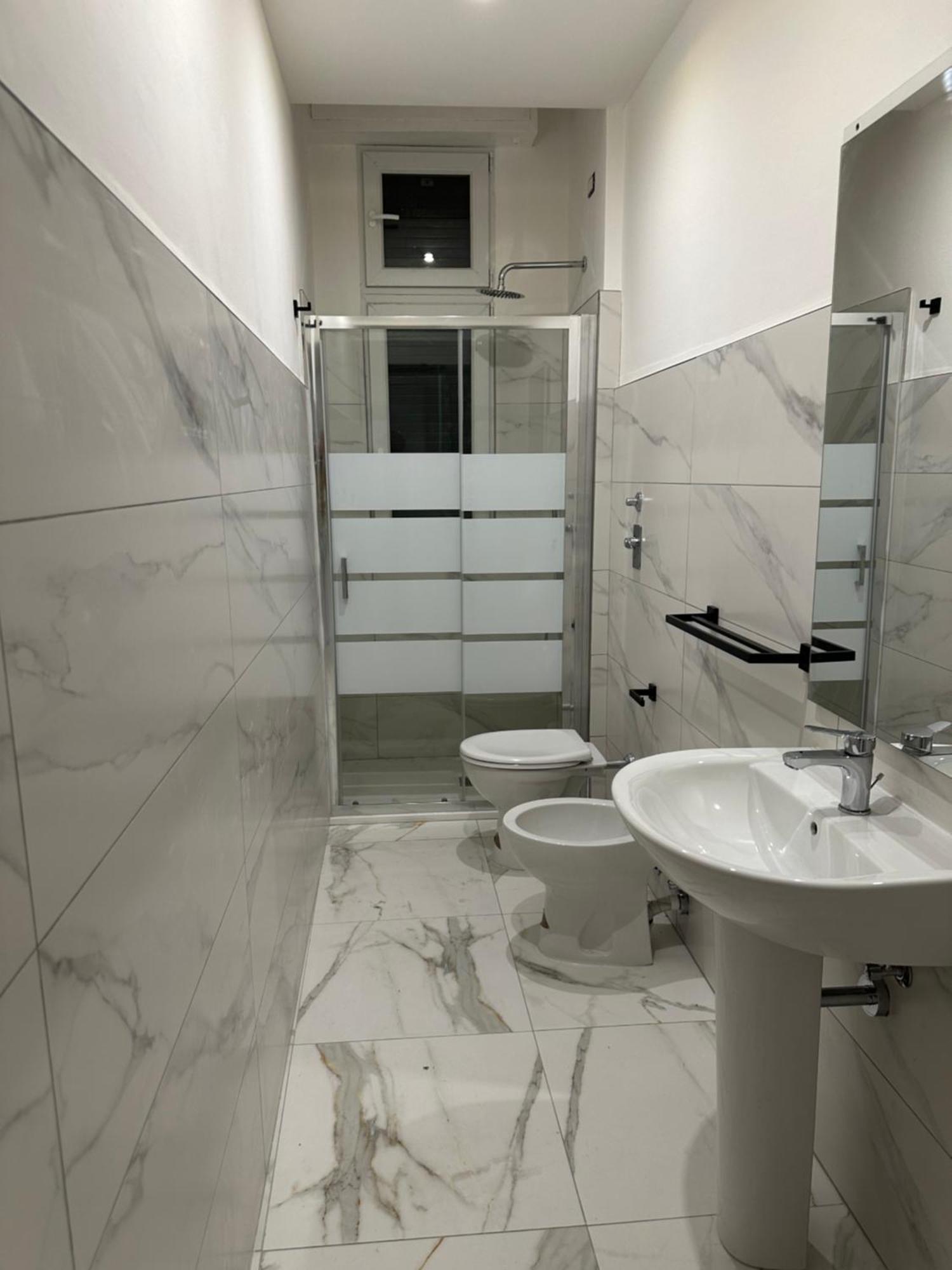 Jcube Apartments Bocconi Milano Exterior photo
